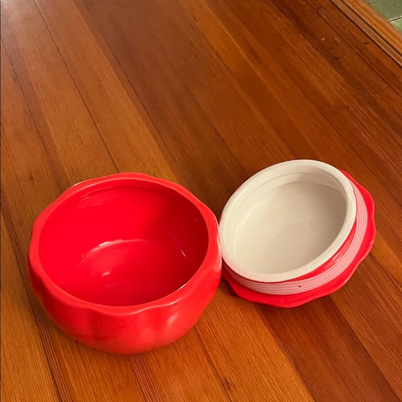 Red Tomato Ceramic Container - Picture 2 of 9